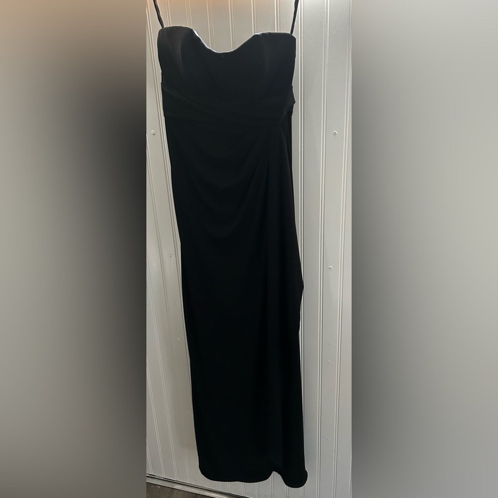 amsale floor length black formal gown bridesmaids dress 6, fits like 4 strapless